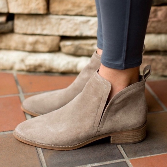 Dolce Vita Tan Suede Leather Tessey Ankle Booties - Picture 1 of 8